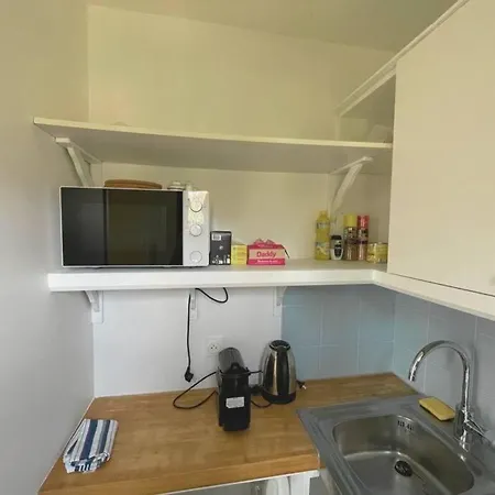 Acces Direct Aux Champs-elysees -metro 13 Апартаменты