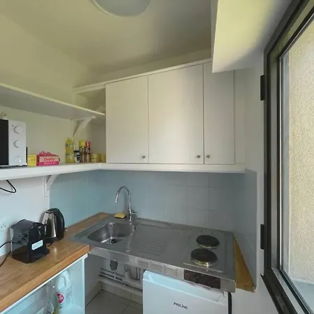 Acces Direct Aux Champs-elysees -metro 13 Апартаменты